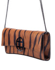 Brown leather wallet with chain strap
and embossed tiger stripe pattern and burnished metal buckle clasp on a white background. -DEI DUCHI (AMALTEA)