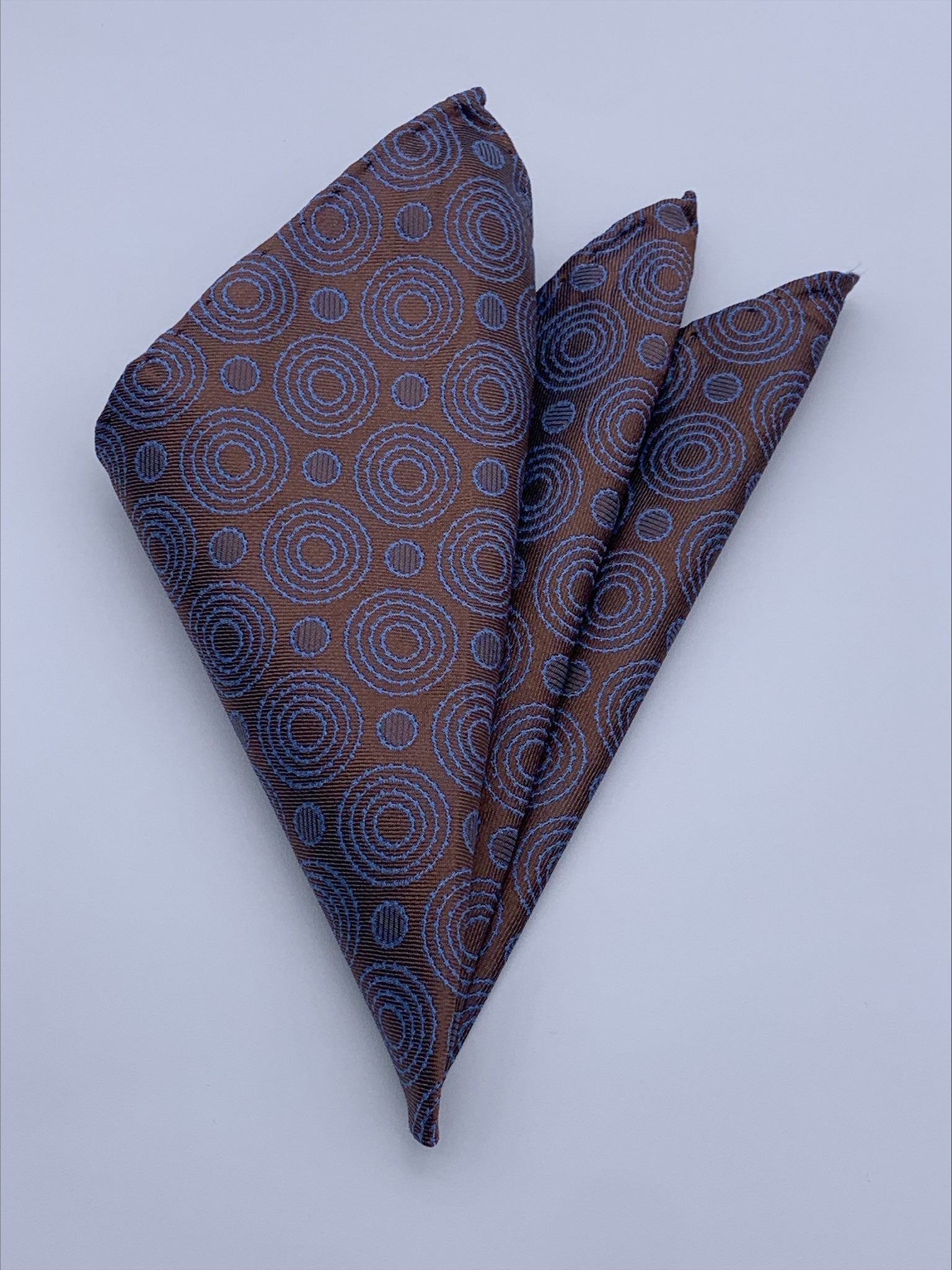 Golden Bronze & Blu Circles Silk Pocket Square | Sartoria Dei Duchi - Atri