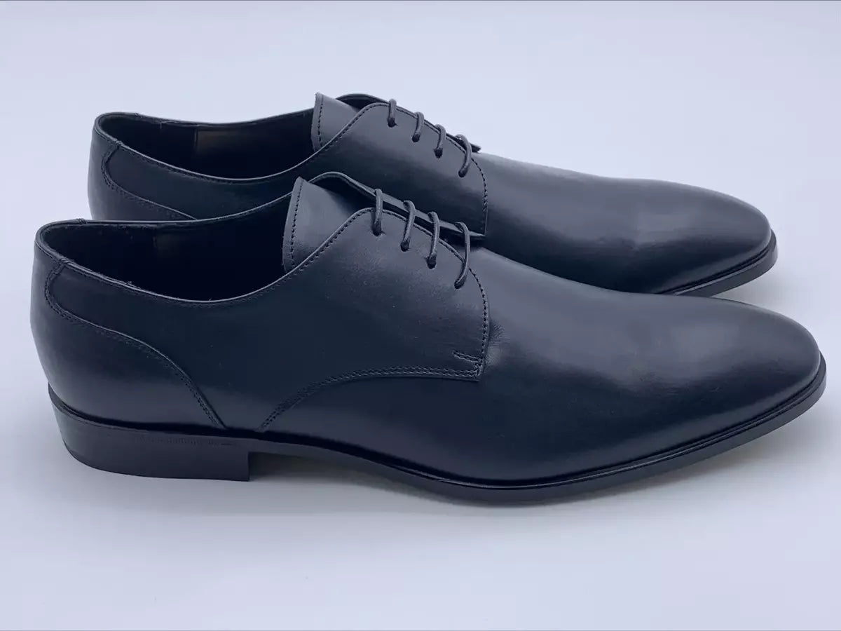 Classic Derby Shoe - Midnight Blue. Derby with smooth upper, in full-grain calfskin. Blake workmanship / Leather: calfskin / Color: NIGHT BLUE / Lining: black calfskin / Shape: 508 Rounded / Bottom: light leather with non-slip insert sewn to BLAKE / Insole: leather. High collar, flexible structure, suitable for wider feet. Smart/casual occasions. | Sartoria Dei Duchi - Atri