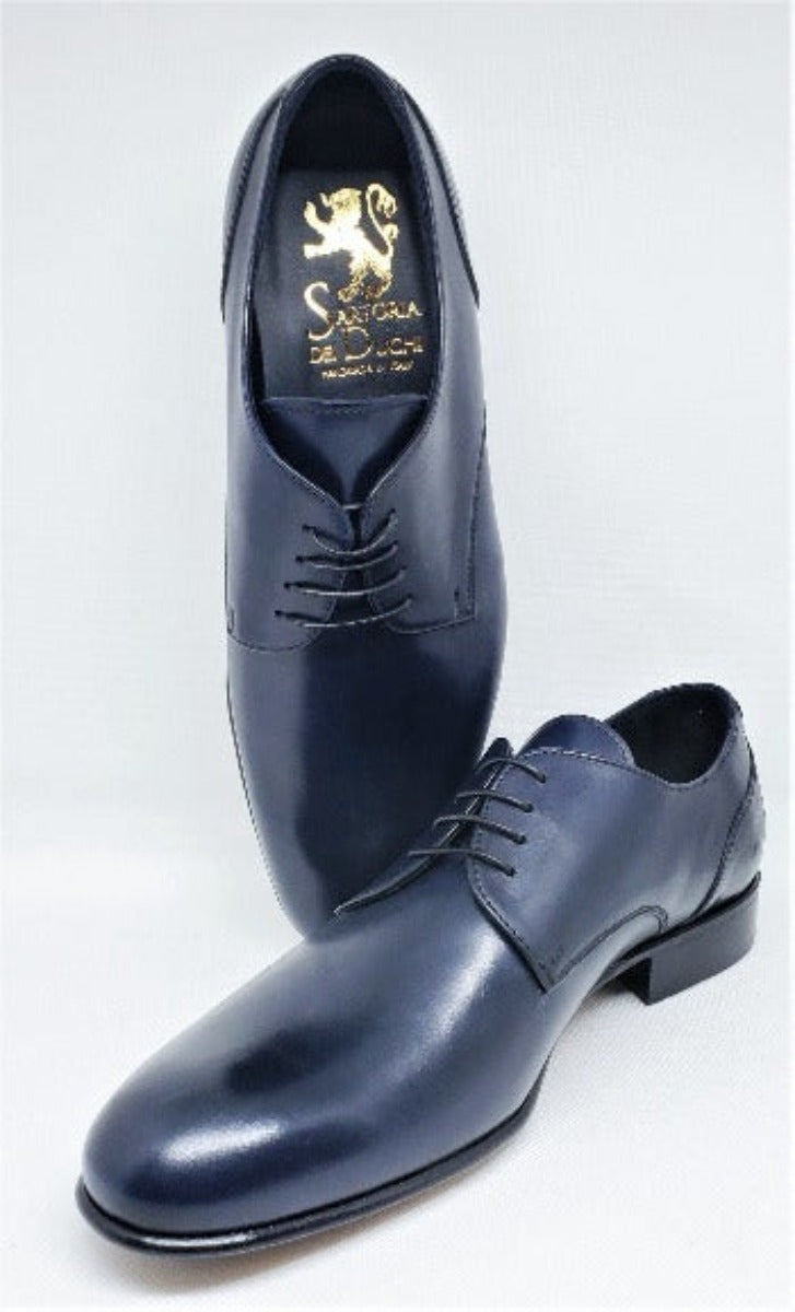 Classic Derby Shoe - Midnight Blue. Derby with smooth upper, in full-grain calfskin. Blake workmanship / Leather: calfskin / Color: NIGHT BLUE / Lining: black calfskin / Shape: 508 Rounded / Bottom: light leather with non-slip insert sewn to BLAKE / Insole: leather. High collar, flexible structure, suitable for wider feet. Smart/casual occasions. | Sartoria Dei Duchi - Atri