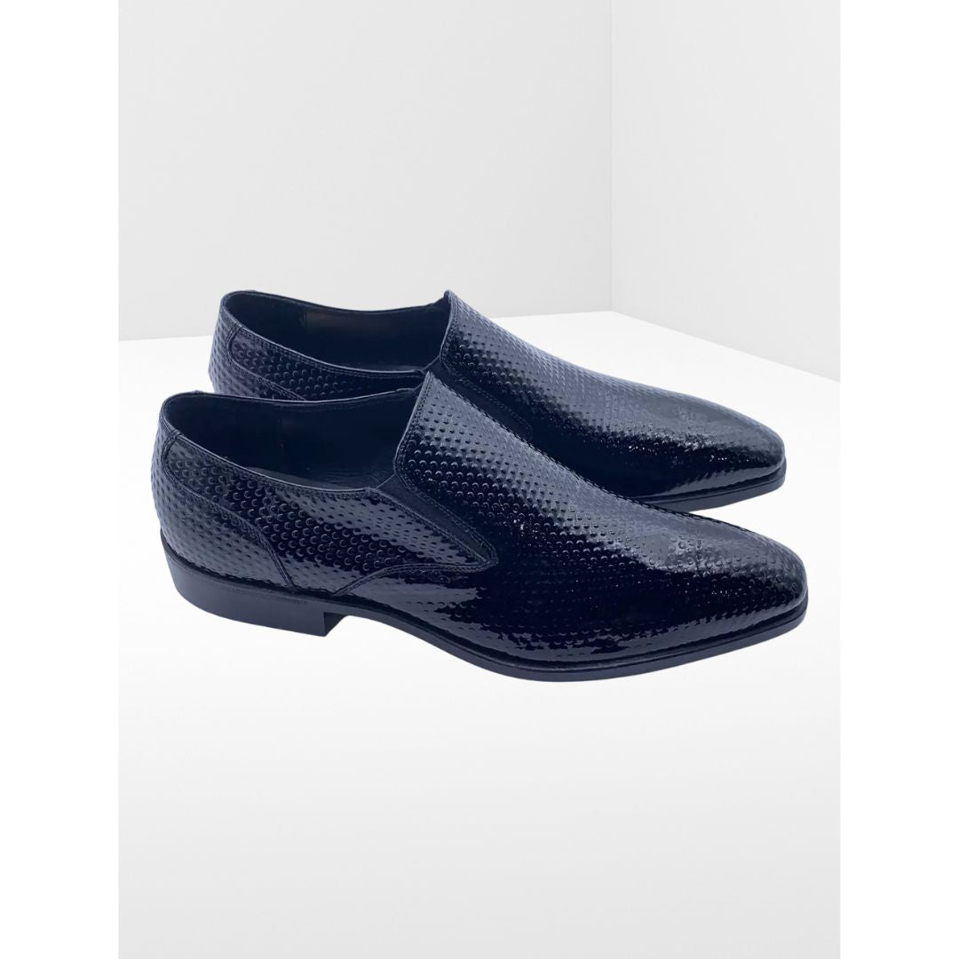 Moccasin with smooth upper, 100% MADE IN ITALY , in glossy patent leather with print and black color, lightweight leather sole sewn to BLAKE and non-slip insert from the shape parade., unique shoe, refined and elegant, ideal for a ceremony.| Sartoria Dei Duchi - Atri