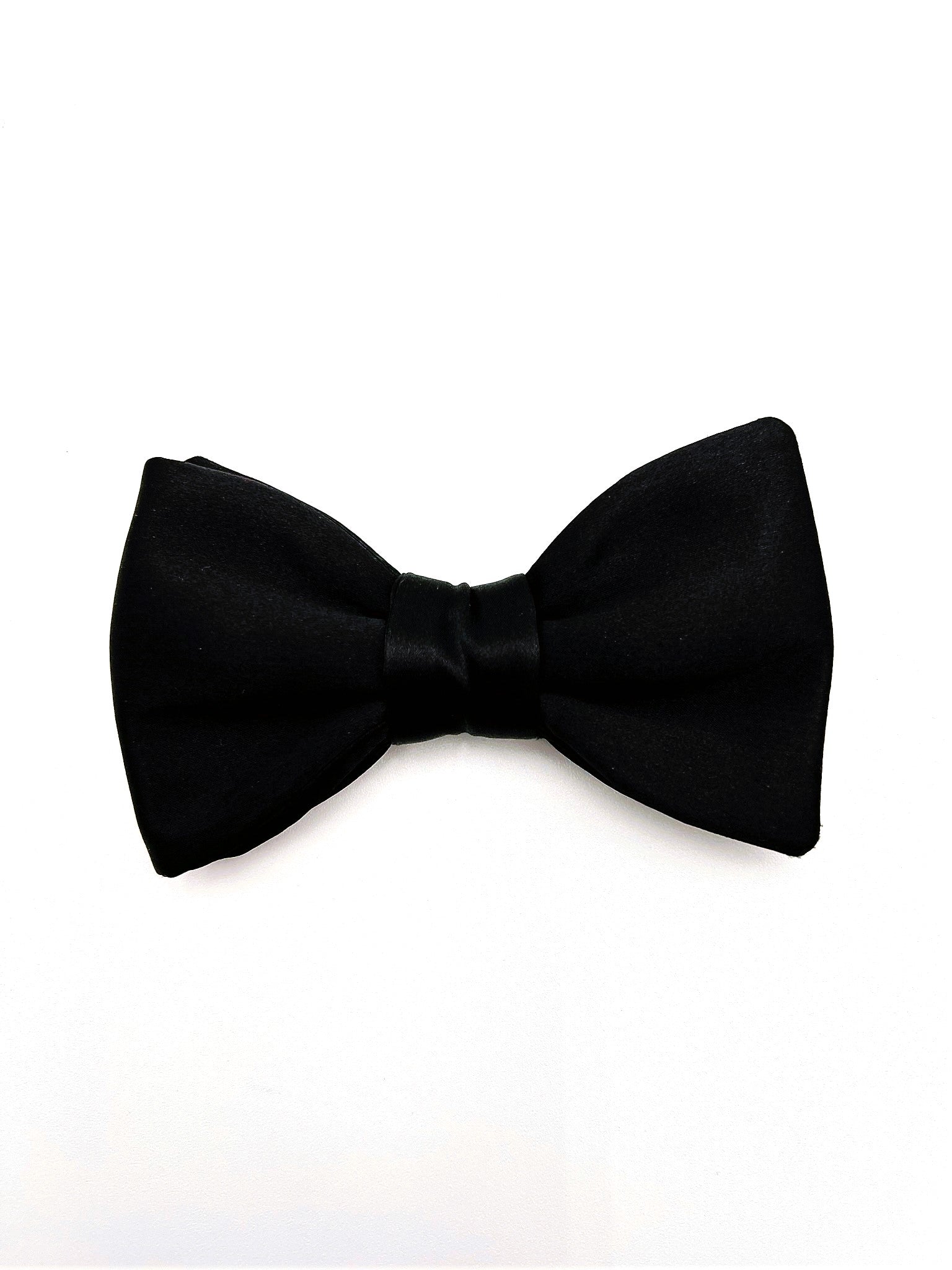 Big Butterfly Silk Bow Tie. Pure silk three fold tie. Handmade by our Italian tailors. 100% Pure silk.| Sartoria Dei Duchi - Atri
