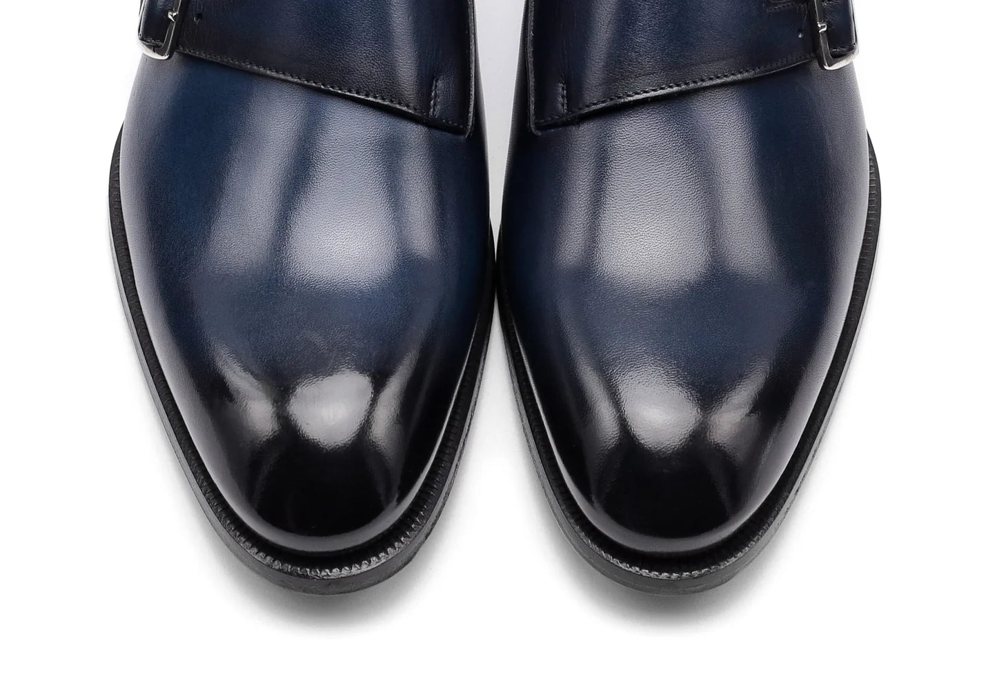 Leonardo - Ocean Antiqued. Last: Venice. Comfortable fit. Smooth calfskin. Tuscan tanned. 9mm sole. 27mm heel height. Tuscan leather. Blake construction with bottom stitching.- Sartoria Dei Duchi - Atri