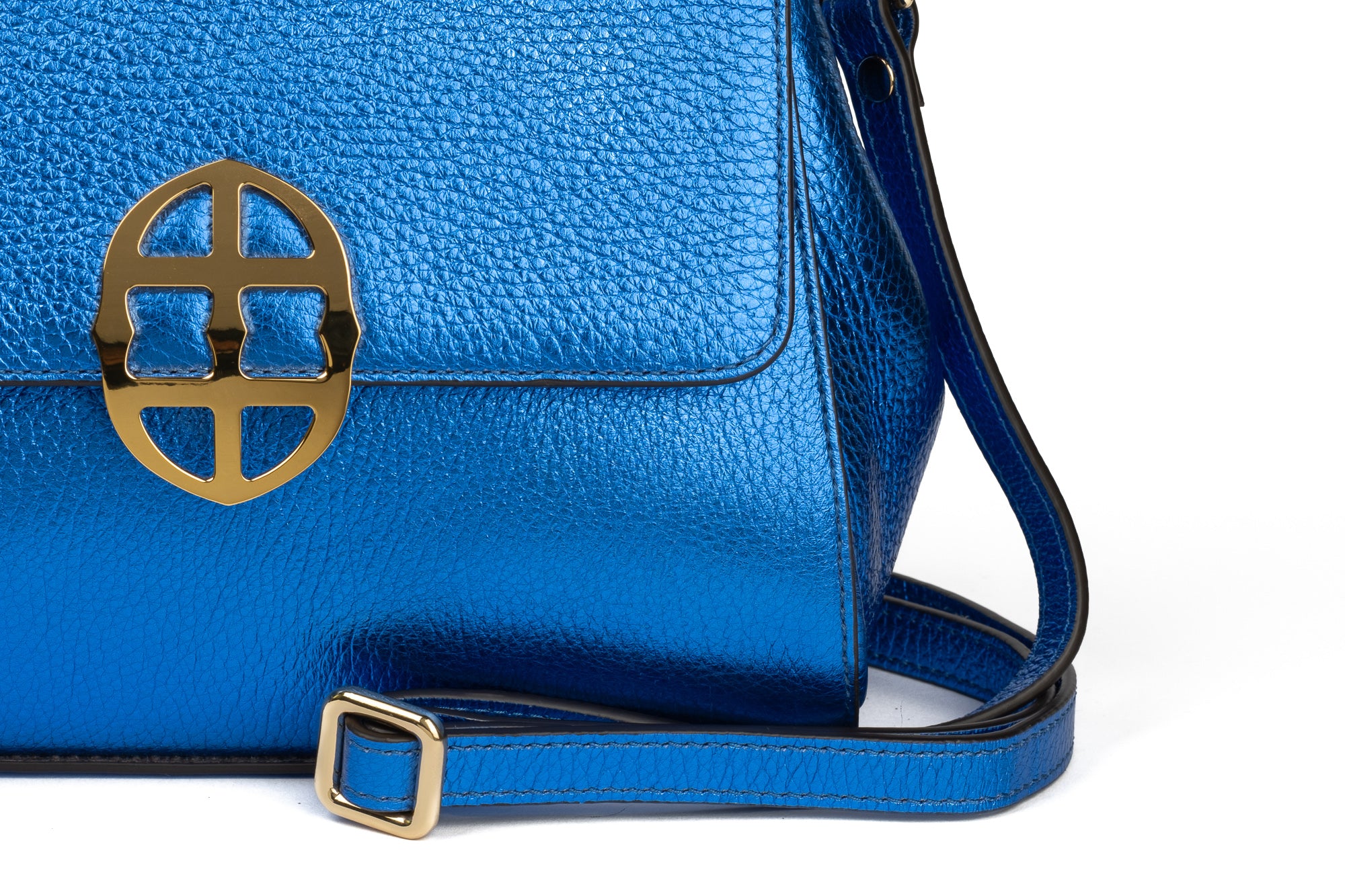 Blue handbag with a gold emblem on a white background. - DEI DUCHI (AMALTEA)