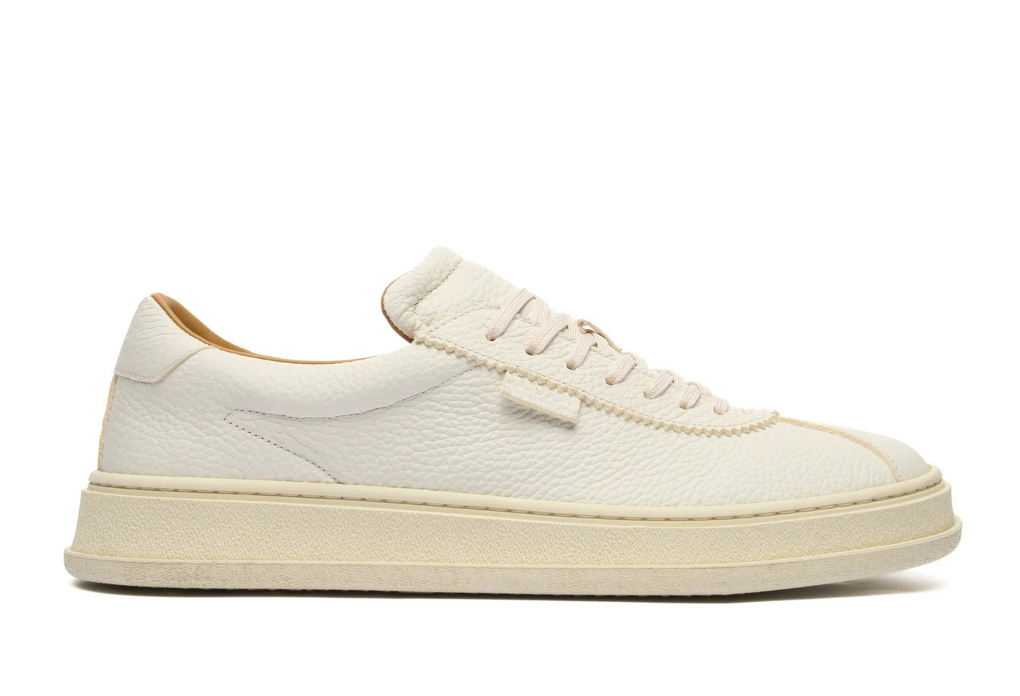 Santè - Natural White. Comfortable Fit. The Sante men's sneakers. Made in Italy excellence. Crafted on the Brenta Riviera. The soft-crust calfskin, tanned in Tuscany, treated with Patina Delavé technique. Dyed leather, faded, and finished with creams and waxes. Ergonomic removable footbed, flexible rubber sole. The Strobel construction, with slip-stitched seams. -Sartoria Dei Duchi-Atri