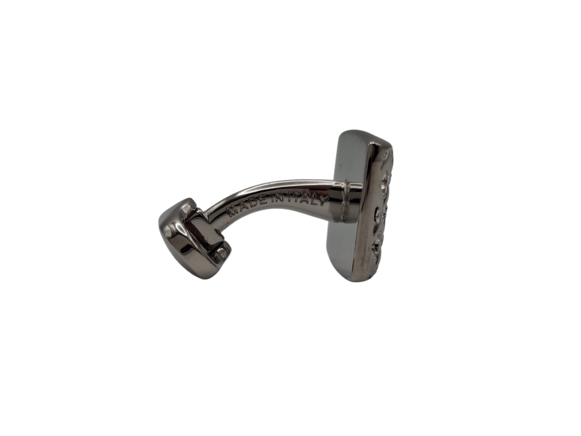 Swarowski Cufflinks. Handmade from the highest quality materials, each pair combines elegance, precision and personality, reflecting the excellence of italian craftsmanship. Material: Brass palladium plated.- Sartoria Dei Duchi - Atri