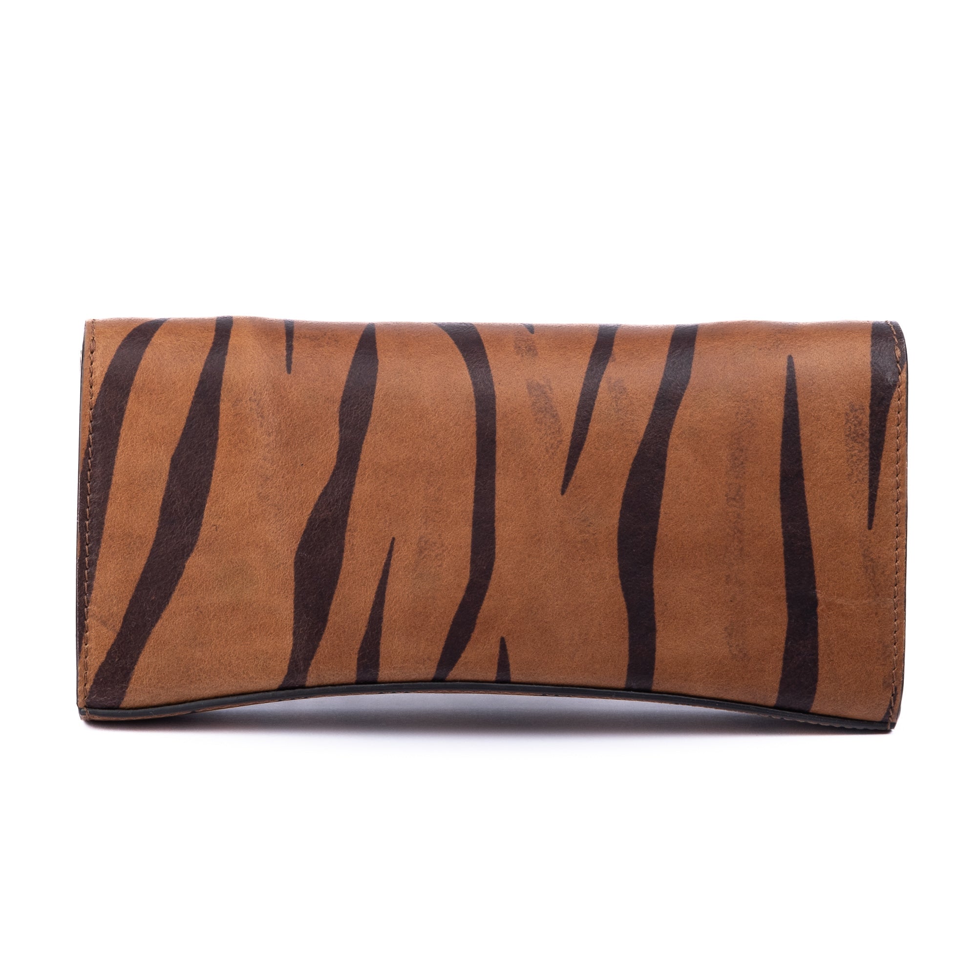 Brown leather wallet with chain strap 
 and embossed tiger stripe pattern and burnished metal buckle clasp on a white background.  -DEI DUCHI (AMALTEA)