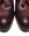 Umberto - Bordeaux Antiqued Pointed toe. Crust Calf. White full/grain calfskin. Tuscan tanned. Hand-dyed and antiqued leather. 9mm sole. 27mm heel height. Tuscan leather. Blake construction with bottom stitching.- Sartoria Dei Duchi - Atri
