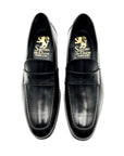 Loafers 100% made in Italy, in full grain calfskin,  with light leather sole, Blake process. Shaped with  regular plant suitable for a wide audience. Black color.  These shoes are comfortable and classy and are  artisanally made with genuine Italian leather. Process: blake - Leather: calfskin leather -  Color: black - Lining: Black Calf -  Bottom: closed leather -  Insole: leather Handcrafted shoes, made in Italy with  genuine 100% - Sartoria Dei Duchi-Atri