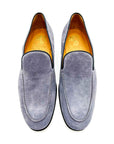 Loafers 100% MADE IN ITALY, in soft suede calfskin,  bottom with lightweight leather sole, BLAKE stitching  and leather bombé bottom. The color is a fresh elegant  middle grey blue. Shape with regular plant suitable for  a wide audience. These shoes guarantee class and style,  combined with comfort typical of loafers. Process: blake   Leather: suede calfskin    Colour : light blue grey    Lining: calf leather   Bottom: bumble leather    Insole: leather - Sartoria Dei Duchi-Atri