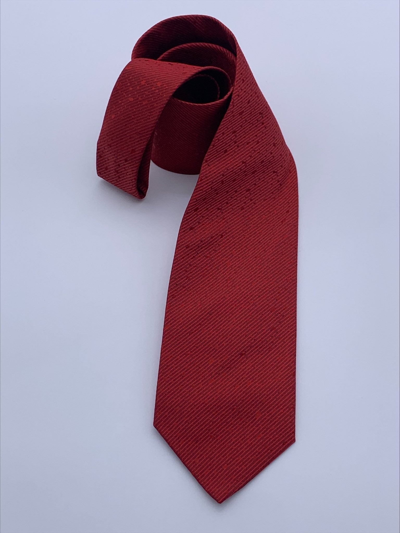 Pure silk three fold tie.Handmade by our Italian tailors.100% Pure silk.Our ties standard width is 8 cm (3.15 inch), standard length is 150 cm (59 inch) |Sartoria Dei Duchi-Atri