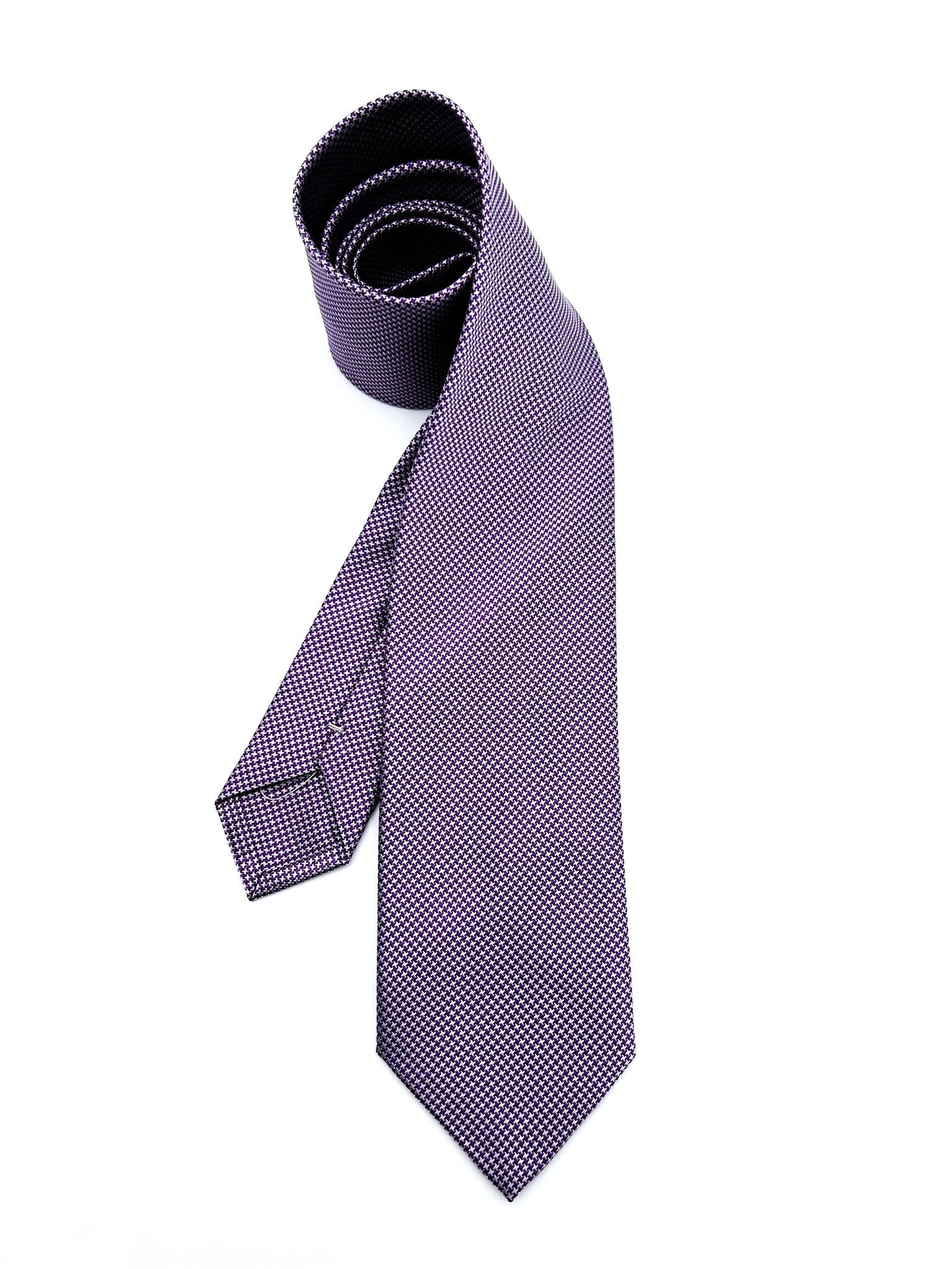 Purple Houndstooth Silk Tie. Pure silk three fold tie. Handmade by our Italian tailors. 100% Pure silk.Our ties standard  width is 8 cm (3.15 inch).| Sartoria Dei Duchi - Atri