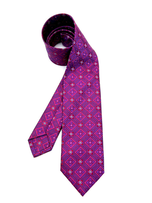 Purple Geometric Pieattern Silk Tie. Pure silk three fold tie. Handmade by our Italian tailors. 100% Pure silk. Our ties standard width is 8 cm (3.15 inch),  standard length is 150 cm (59 inch). | Sartoria Dei Duchi - Atri