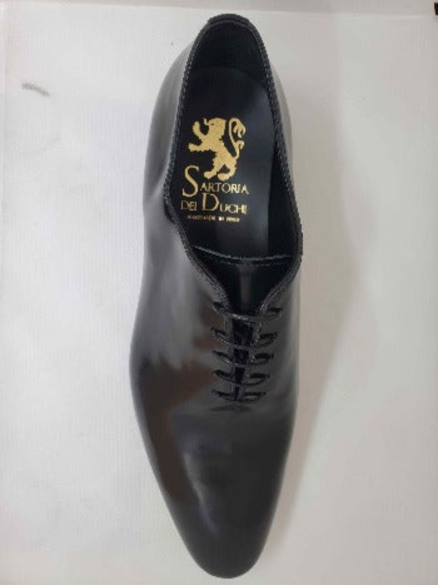 Oxford Wholecut Shoe | Elongated Black Seamless Polished Abrasive Calfskin Leather | Sartoria Dei Duchi-Atri